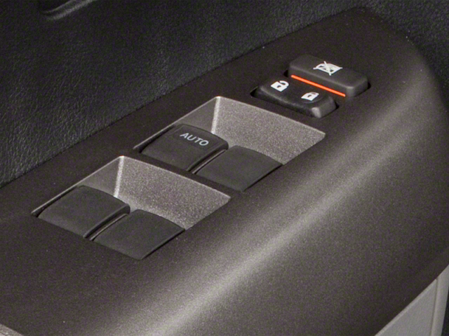 2013 Toyota Tundra Grade 5.7L V8