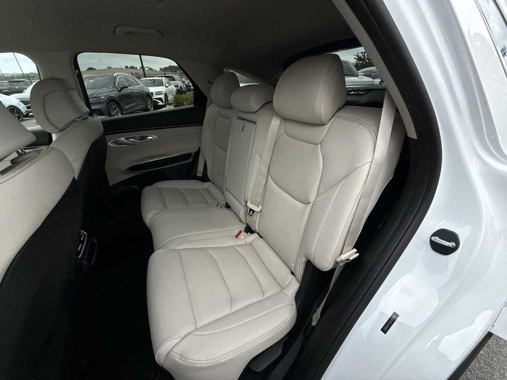 2026 Genesis GV70 2.5T