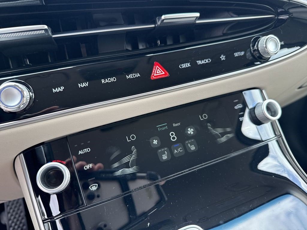 2026 Genesis GV70 2.5T
