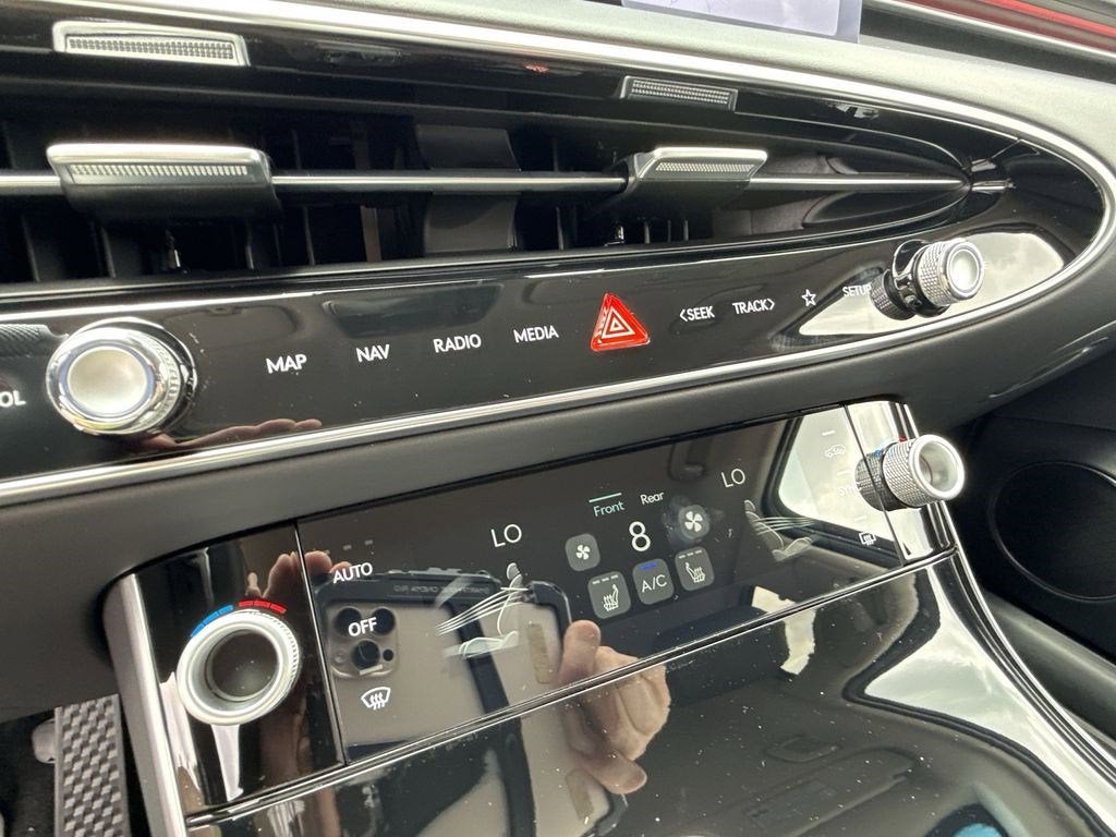 2026 Genesis GV70 2.5T