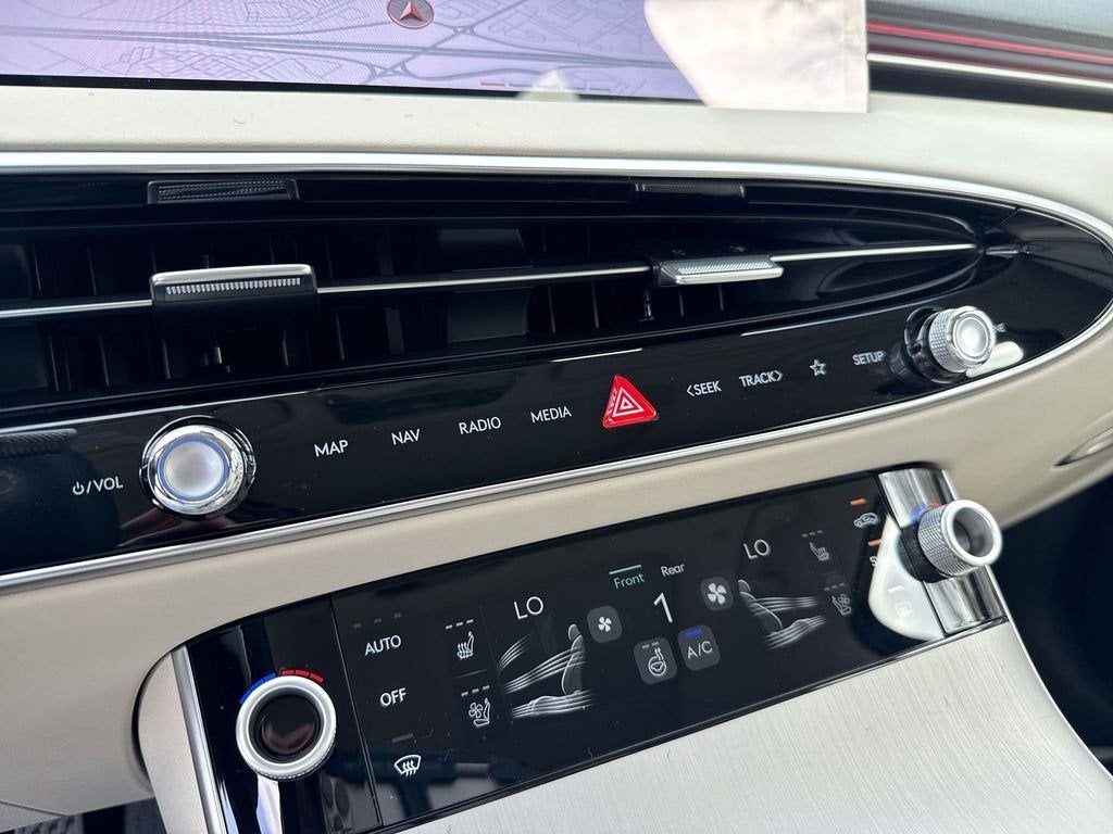 2026 Genesis GV70 2.5T ADVANCED