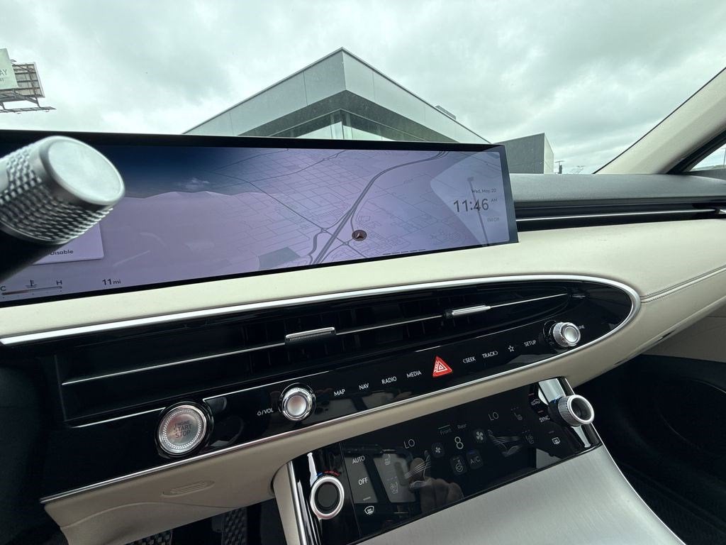 2026 Genesis GV70 2.5T Advanced