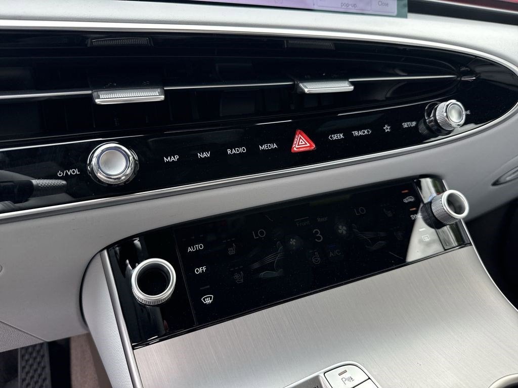 2026 Genesis GV70 2.5T Advanced
