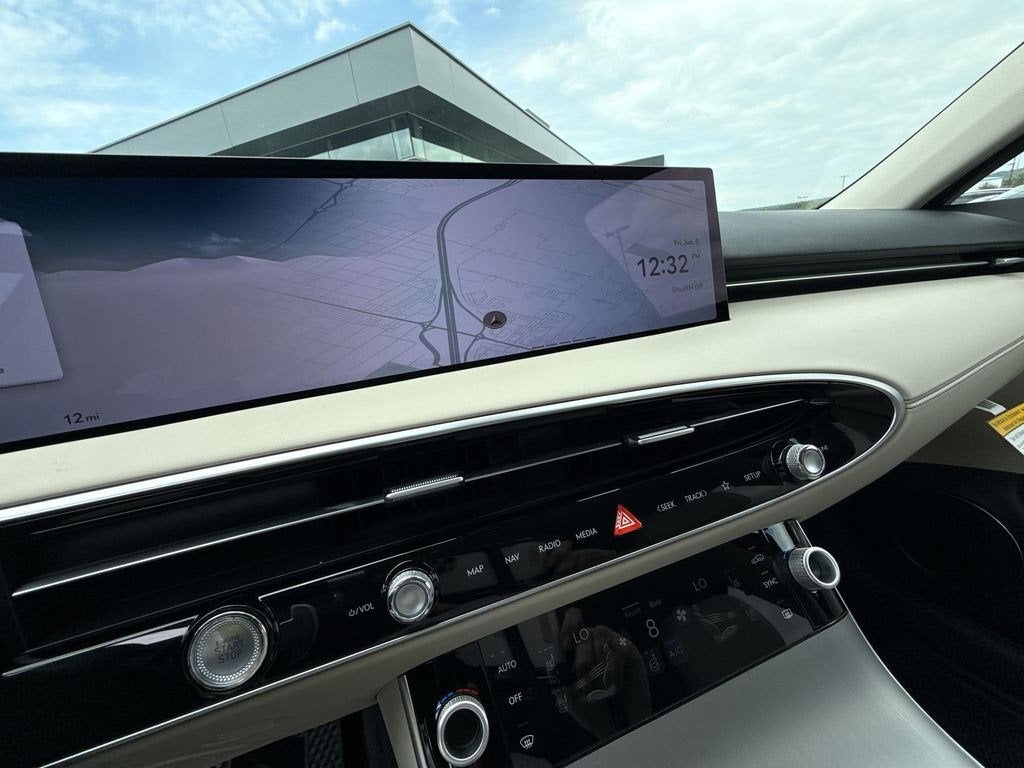 2026 Genesis GV70 2.5T Advanced