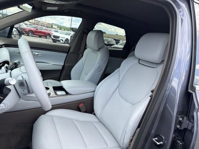 2026 Genesis GV70 2.5T Advanced