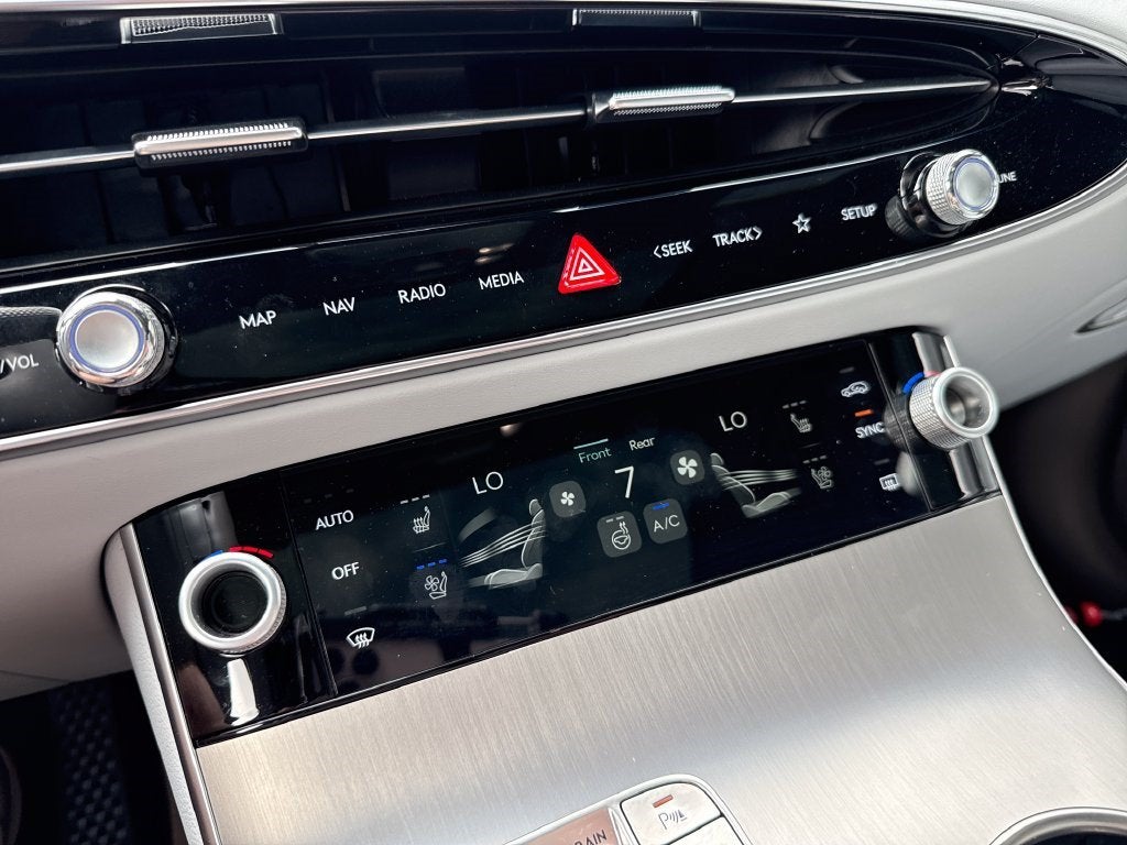 2026 Genesis GV70 2.5T ADVANCED