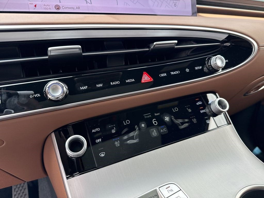 2026 Genesis GV70 2.5T Advanced