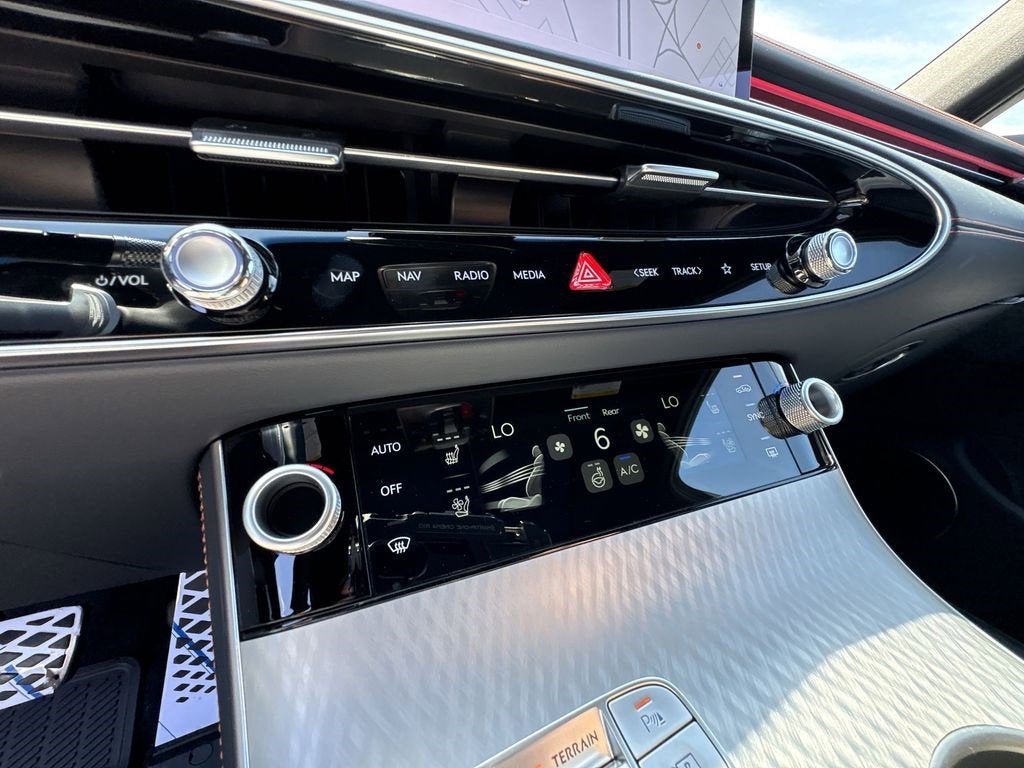 2026 Genesis GV70 2.5T Sport Prestige
