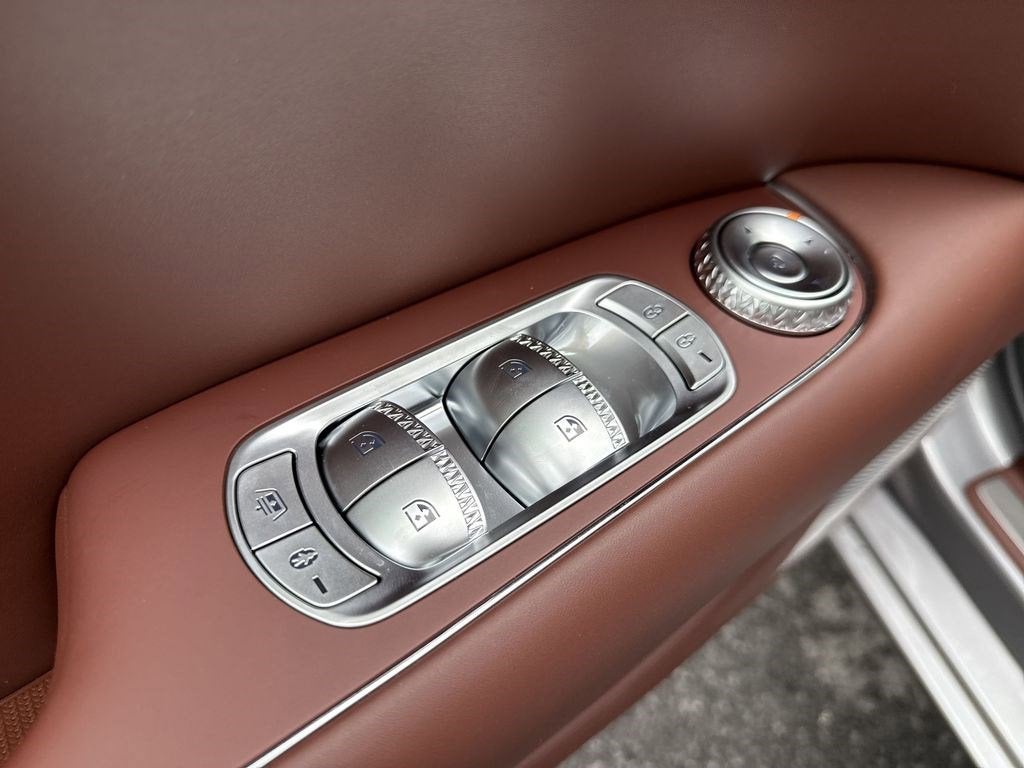 2026 Genesis G90 3.5T e-SC