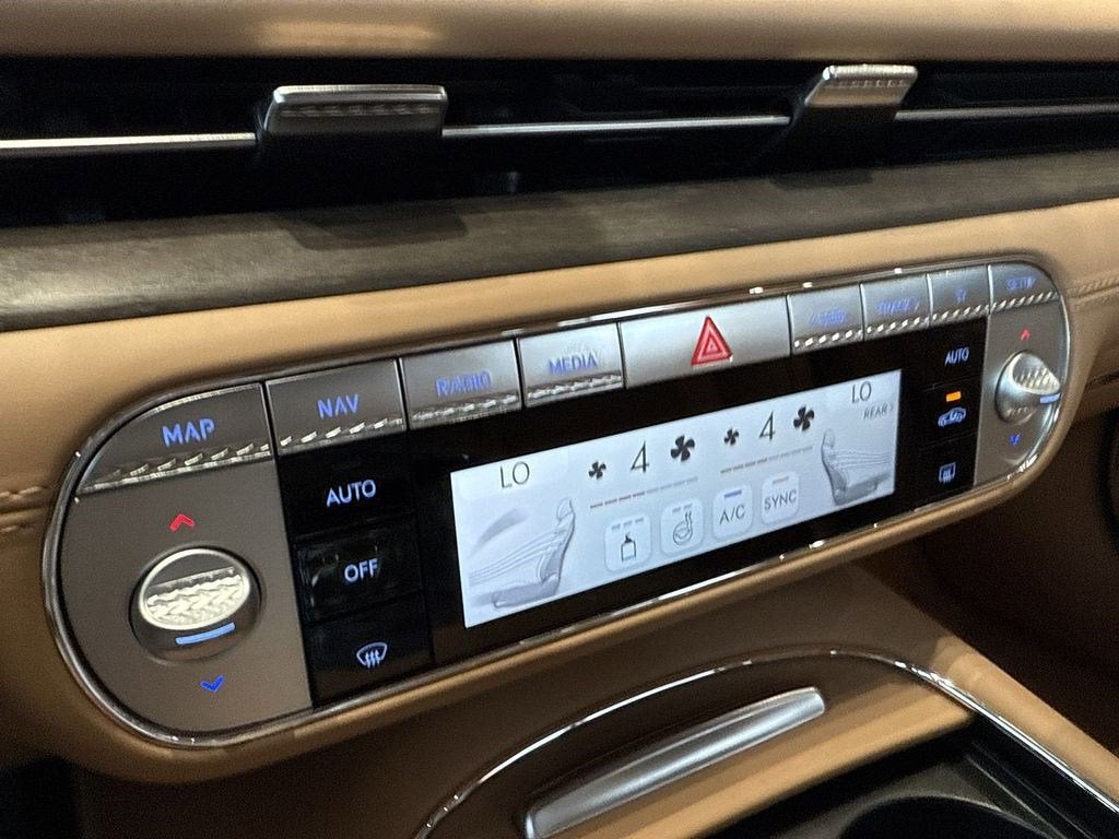 2026 Genesis G90 3.5T E-SC MHEV