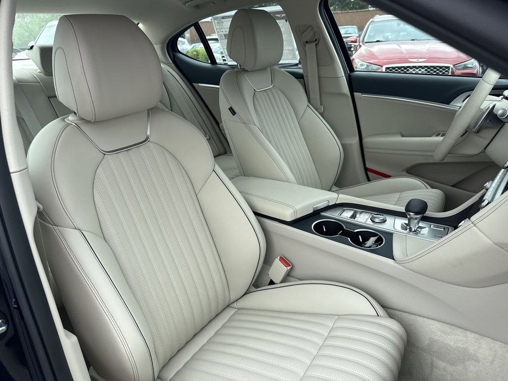 2026 Genesis G70 2.5T Prestige