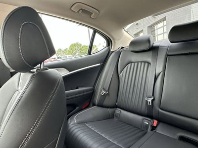 2026 Genesis G70 2.5T PRESTIGE