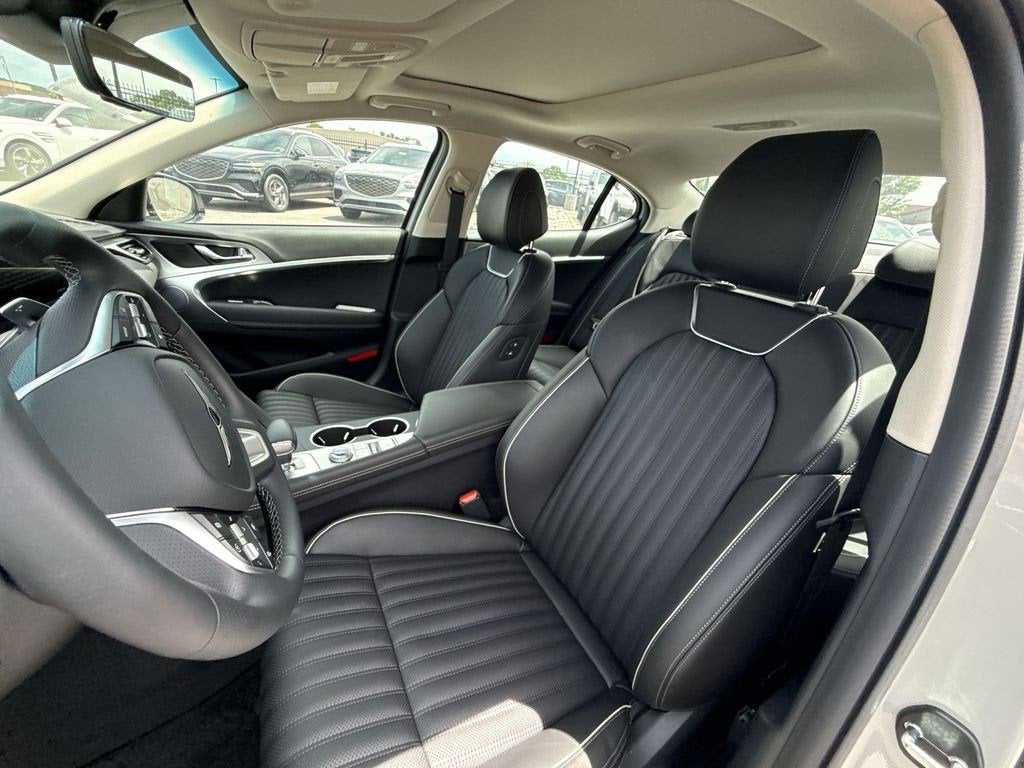 2026 Genesis G70 2.5T Prestige
