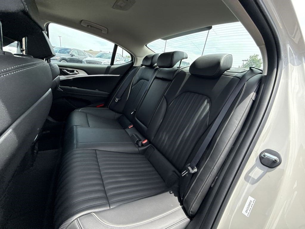2026 Genesis G70 2.5T Prestige