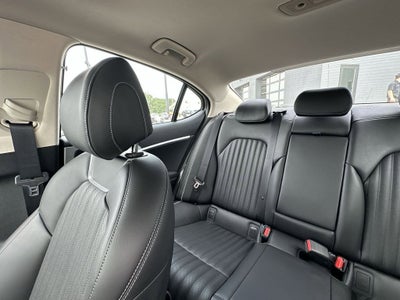 2026 Genesis G70 2.5T PRESTIGE