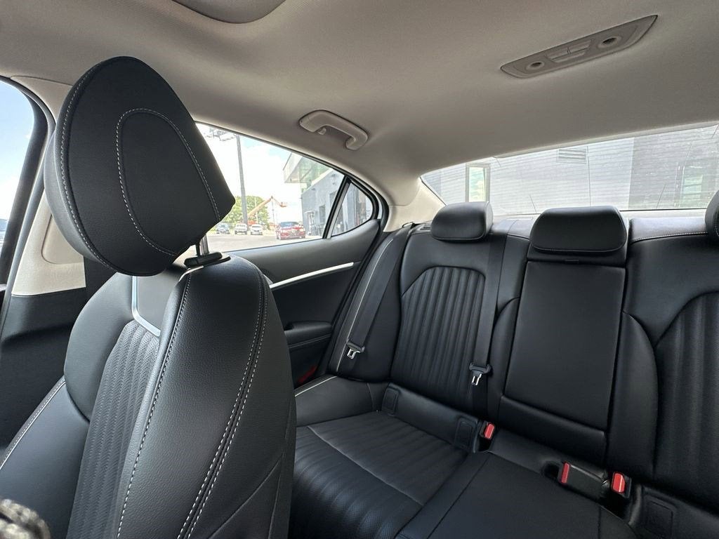 2026 Genesis G70 2.5T PRESTIGE