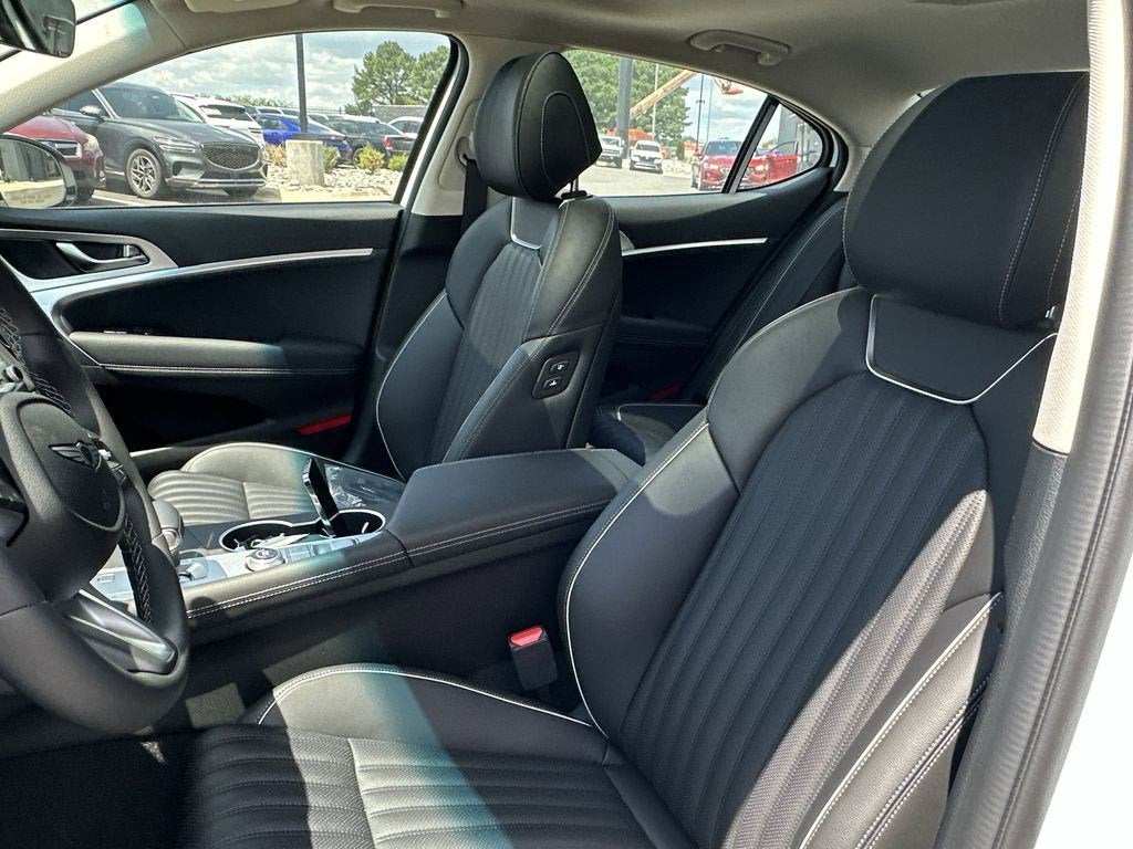 2026 Genesis G70 2.5T PRESTIGE