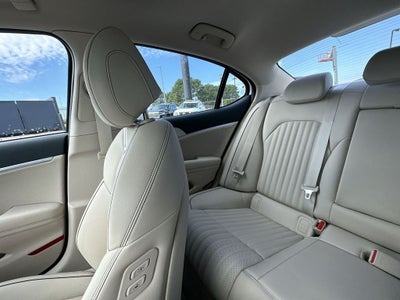 2026 Genesis G70 2.5T PRESTIGE