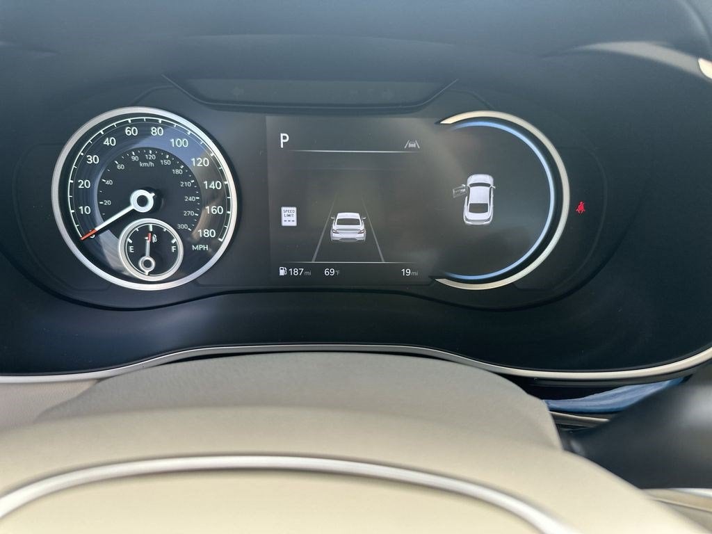 2026 Genesis G70 2.5T PRESTIGE