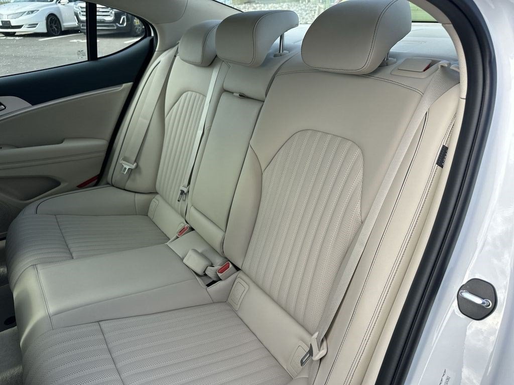 2026 Genesis G70 2.5T PRESTIGE