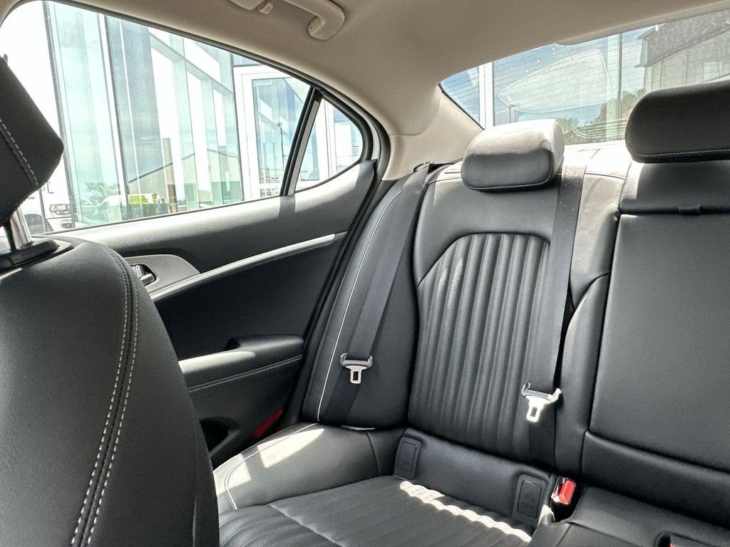 2026 Genesis G70 2.5T PRESTIGE