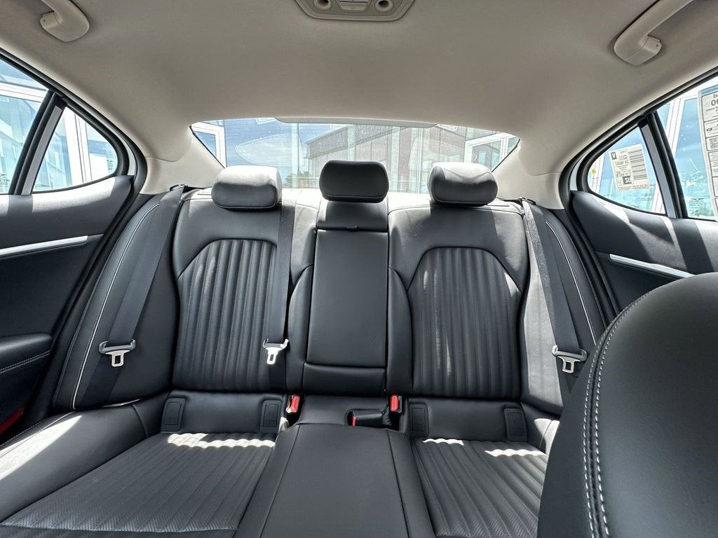 2026 Genesis G70 2.5T PRESTIGE