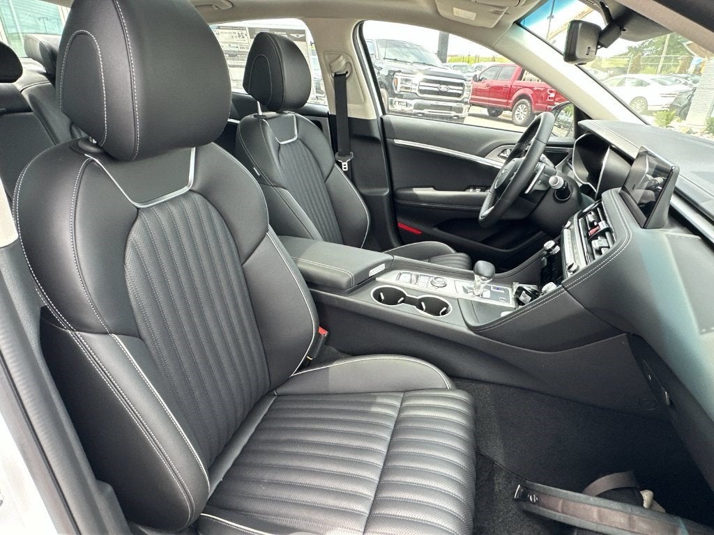 2026 Genesis G70 2.5T PRESTIGE