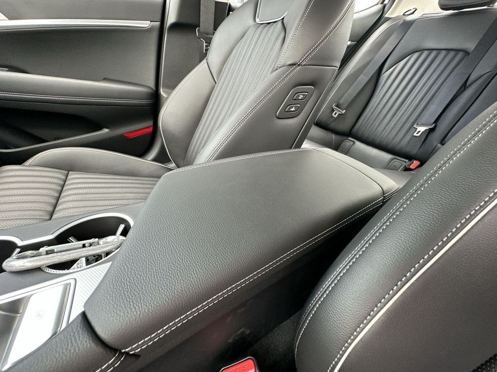 2026 Genesis G70 2.5T PRESTIGE