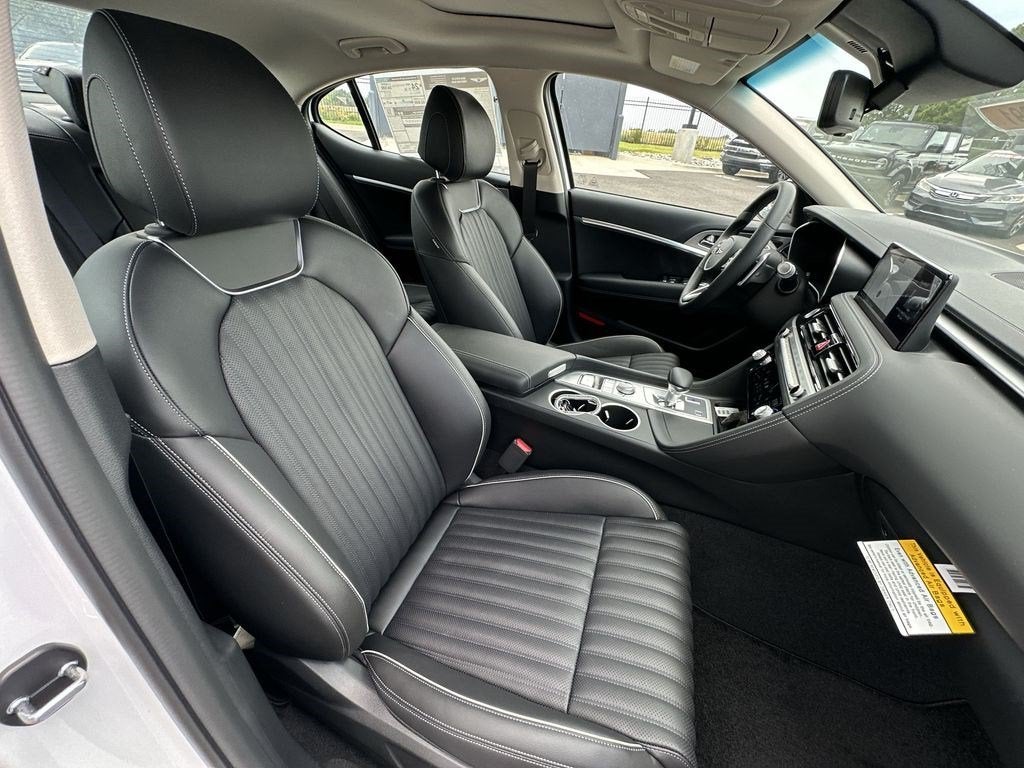 2026 Genesis G70 2.5T PRESTIGE