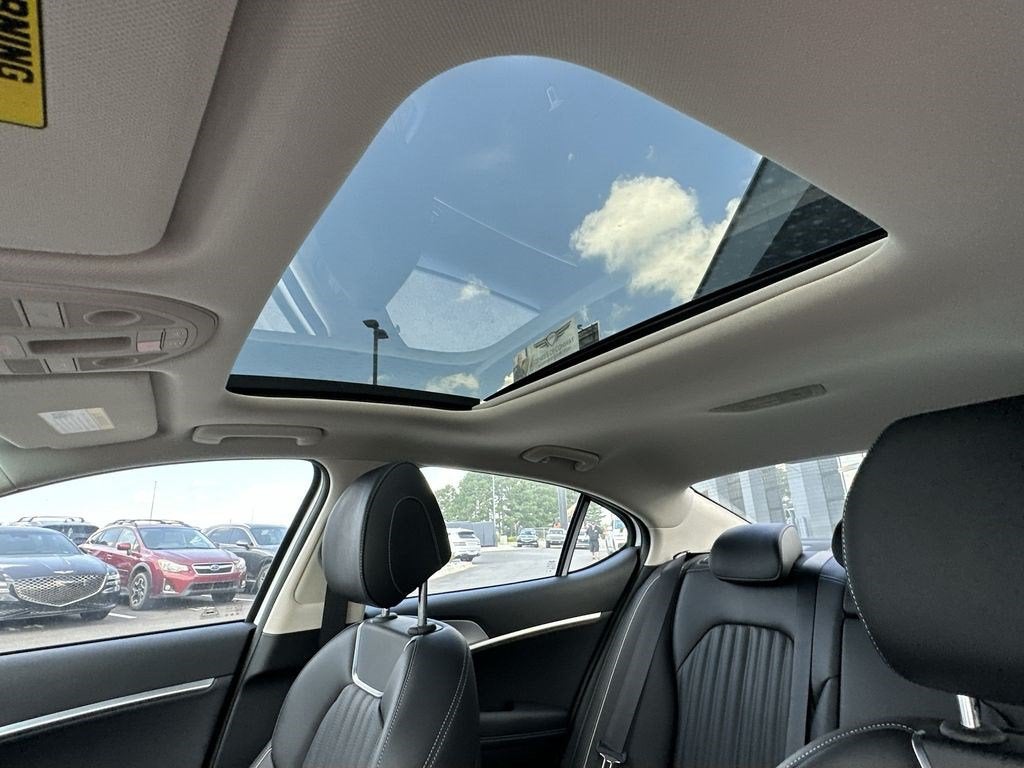 2026 Genesis G70 2.5T PRESTIGE