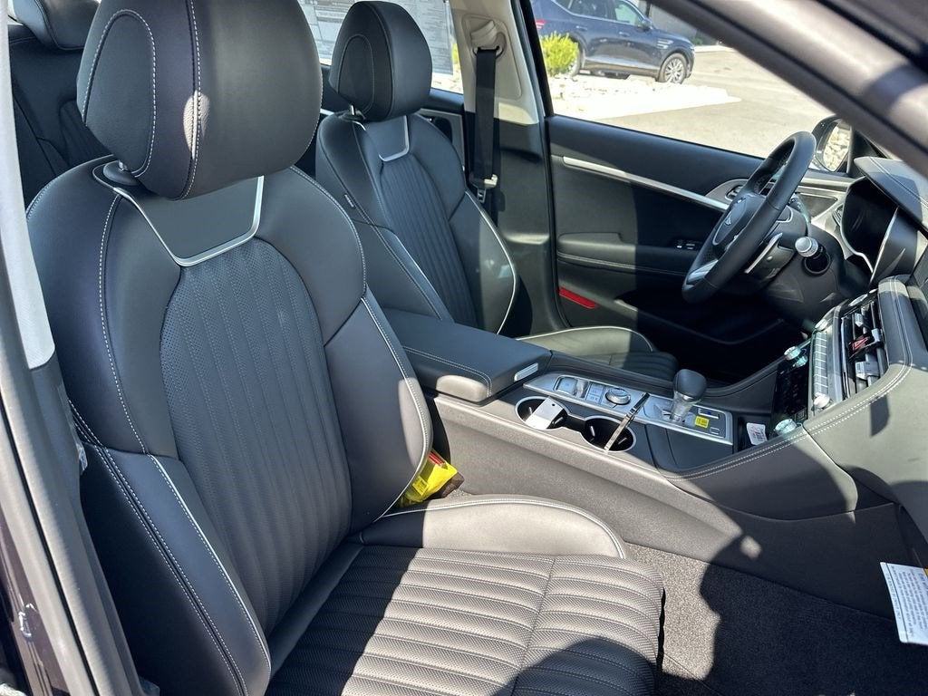 2026 Genesis G70 2.5T PRESTIGE