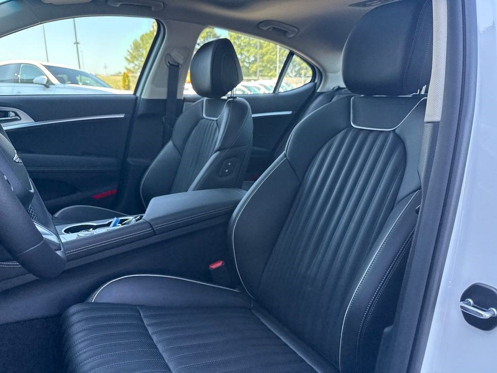 2026 Genesis G70 2.5T PRESTIGE