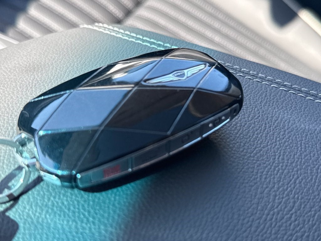 2026 Genesis G70 2.5T PRESTIGE