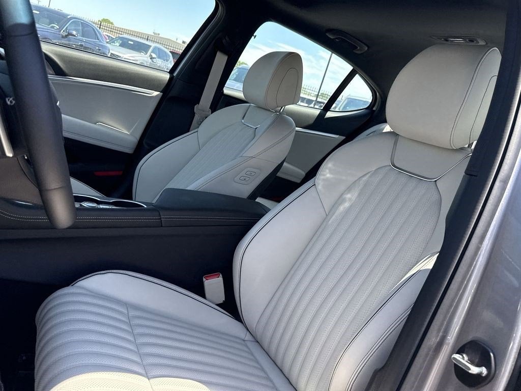2026 Genesis G70 3.3T Sport Prestige