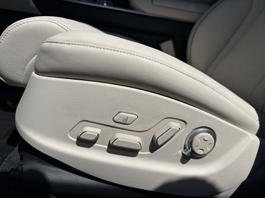 2026 Genesis GV80 2.5T Prestige