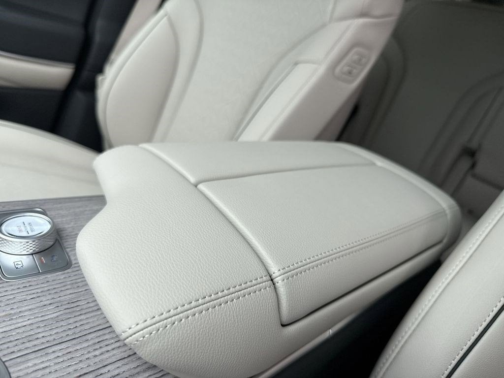 2026 Genesis GV80 2.5T Prestige