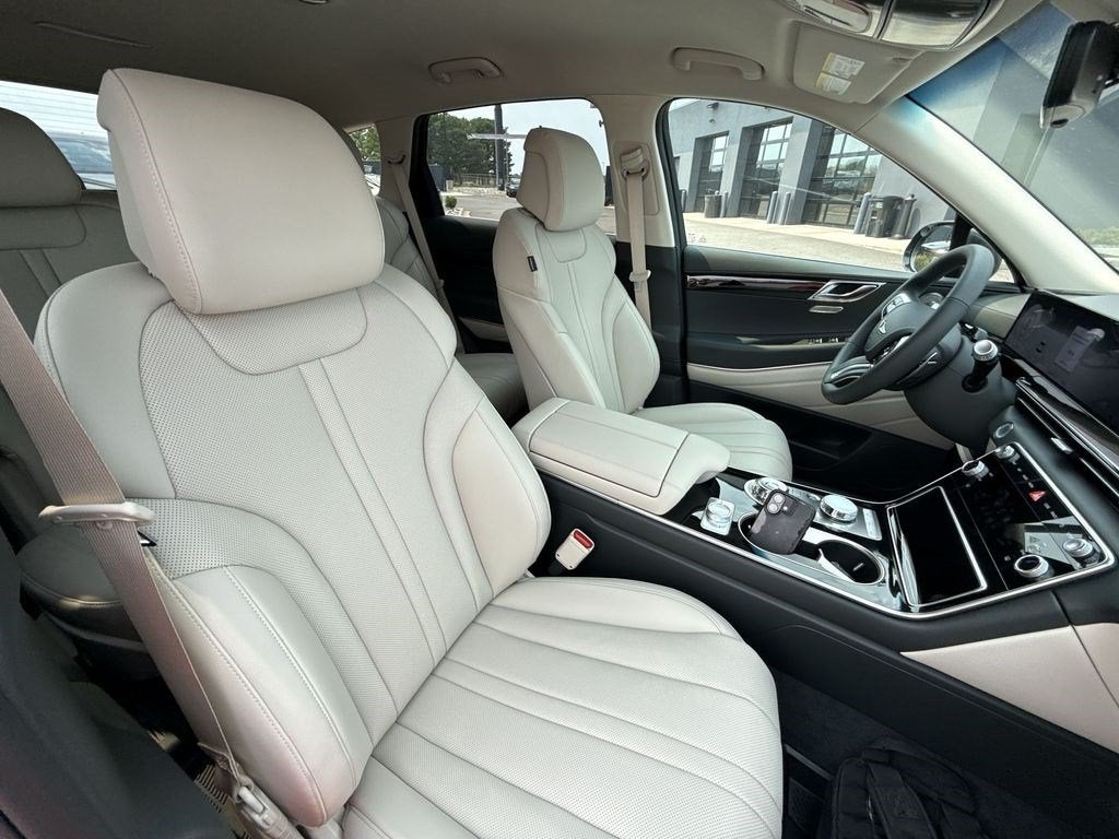2027 Genesis GV80 2.5T