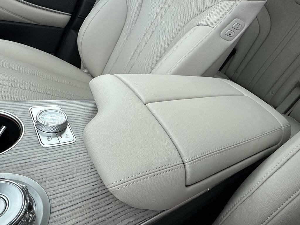 2026 Genesis GV80 2.5T