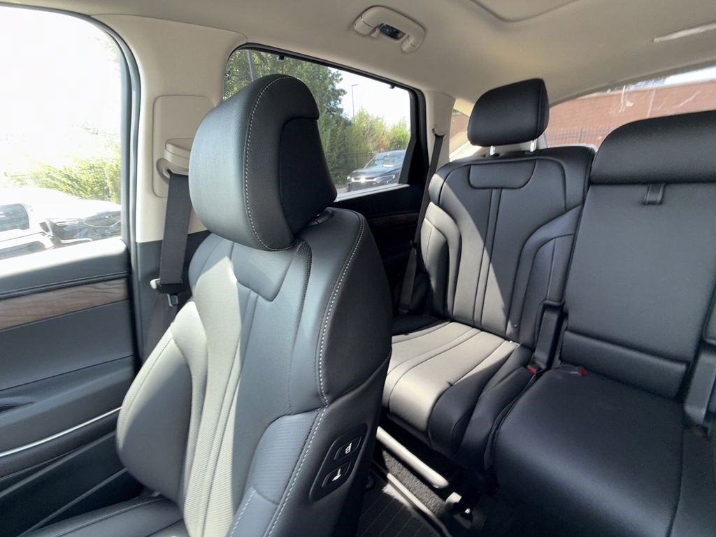 2026 Genesis GV80 2.5T
