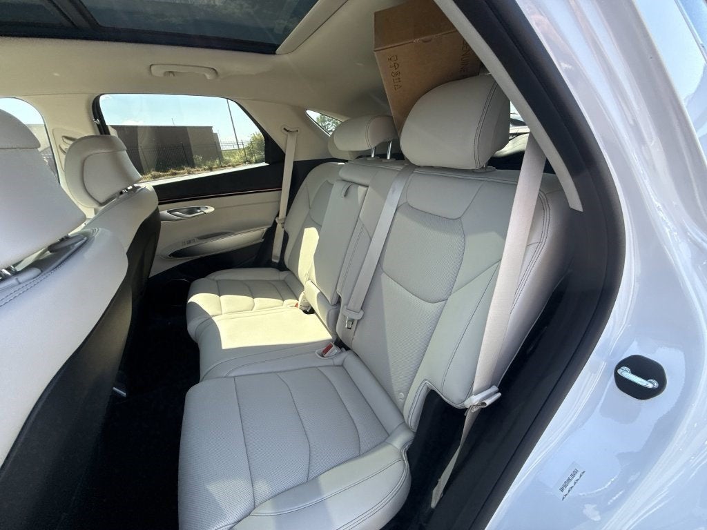 2027 Genesis GV70 2.5T SELECT