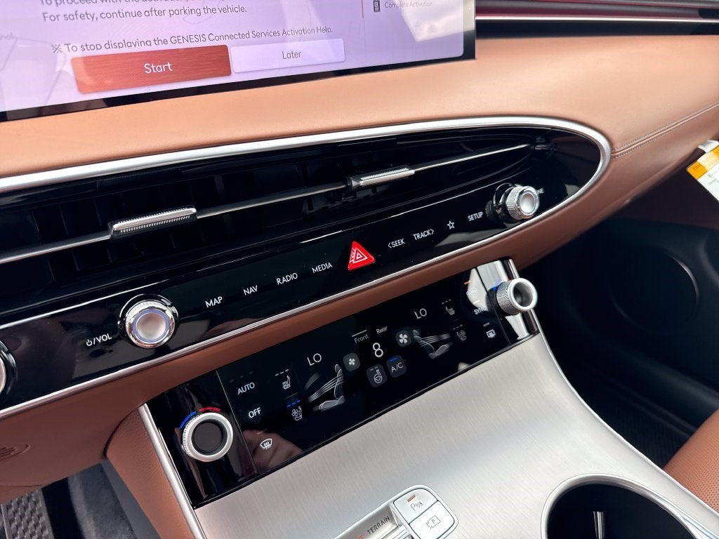 2027 Genesis GV70 2.5T ADVANCED