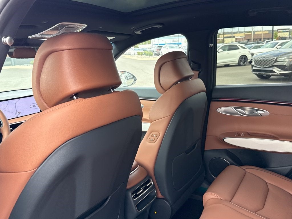 2027 Genesis GV70 2.5T ADVANCED