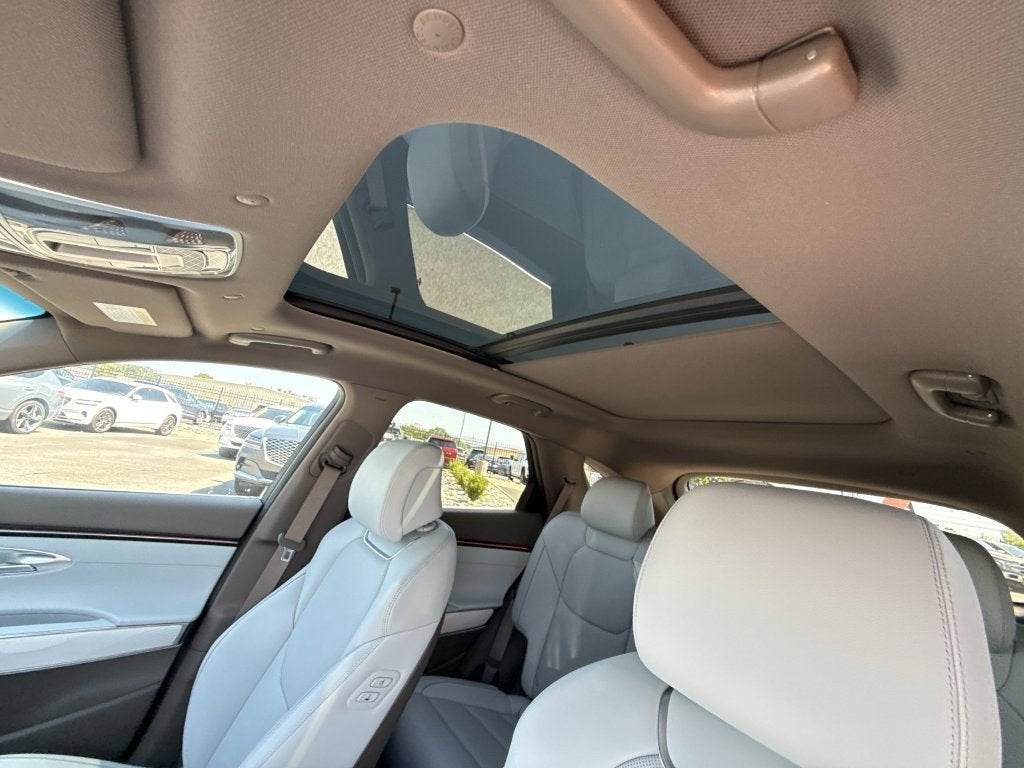 2027 Genesis GV70 2.5T ADVANCED