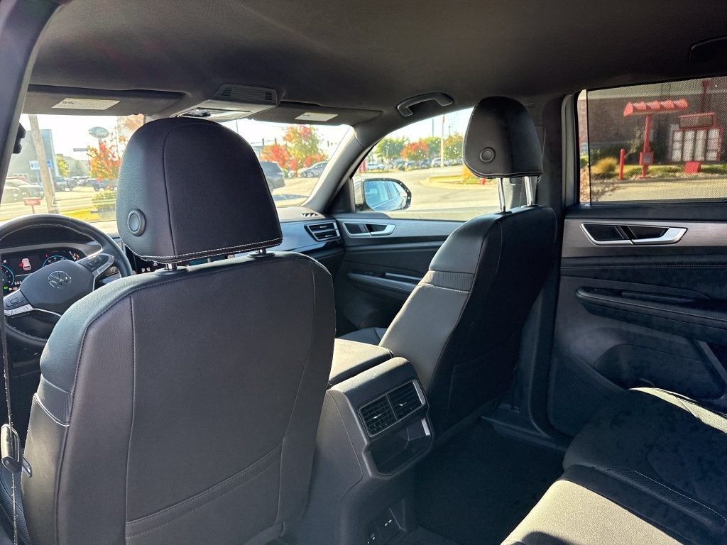 2026 Volkswagen Atlas Cross Sport SE w/Technology