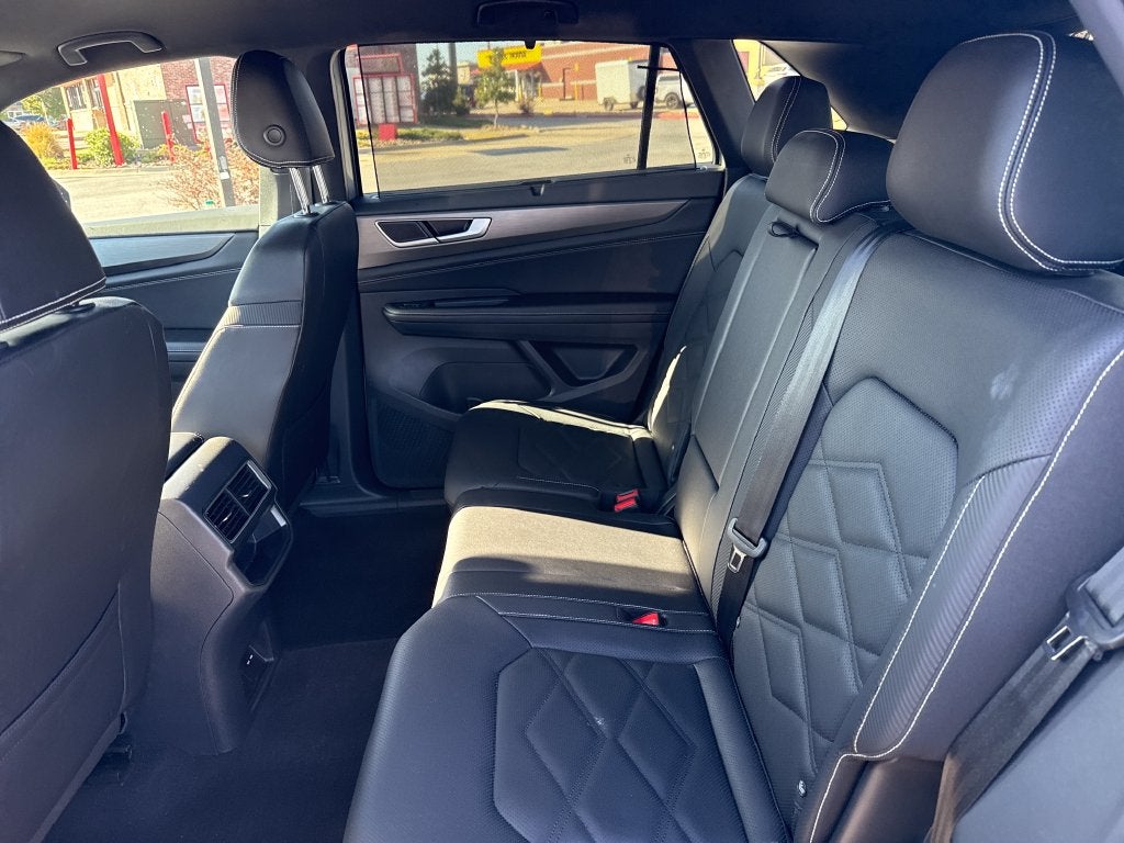 2026 Volkswagen Atlas Cross Sport SE w/Technology