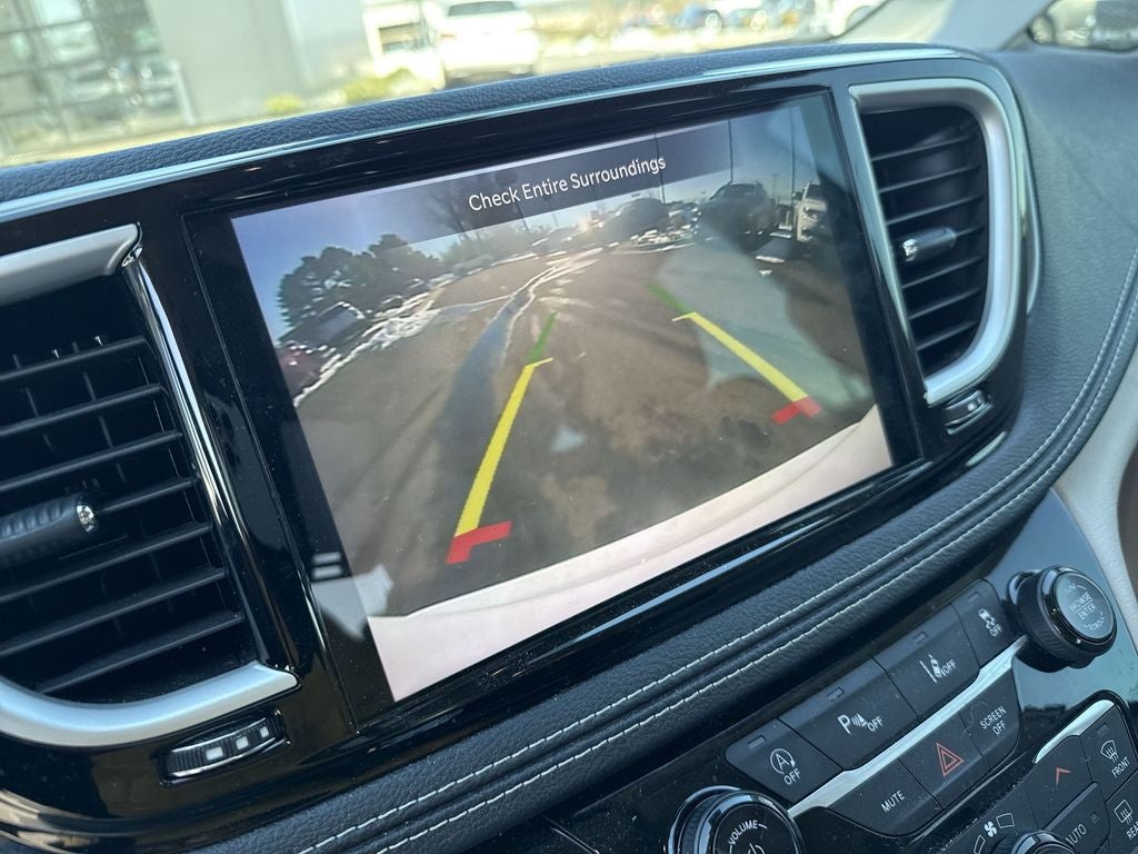 2021 Chrysler Pacifica Touring L