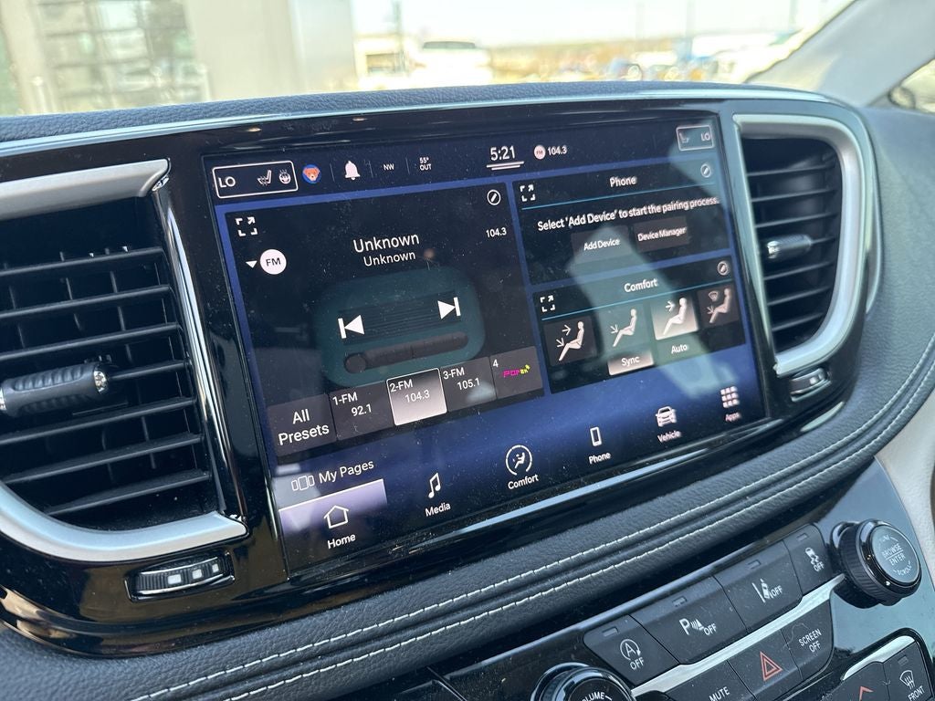 2021 Chrysler Pacifica Touring L