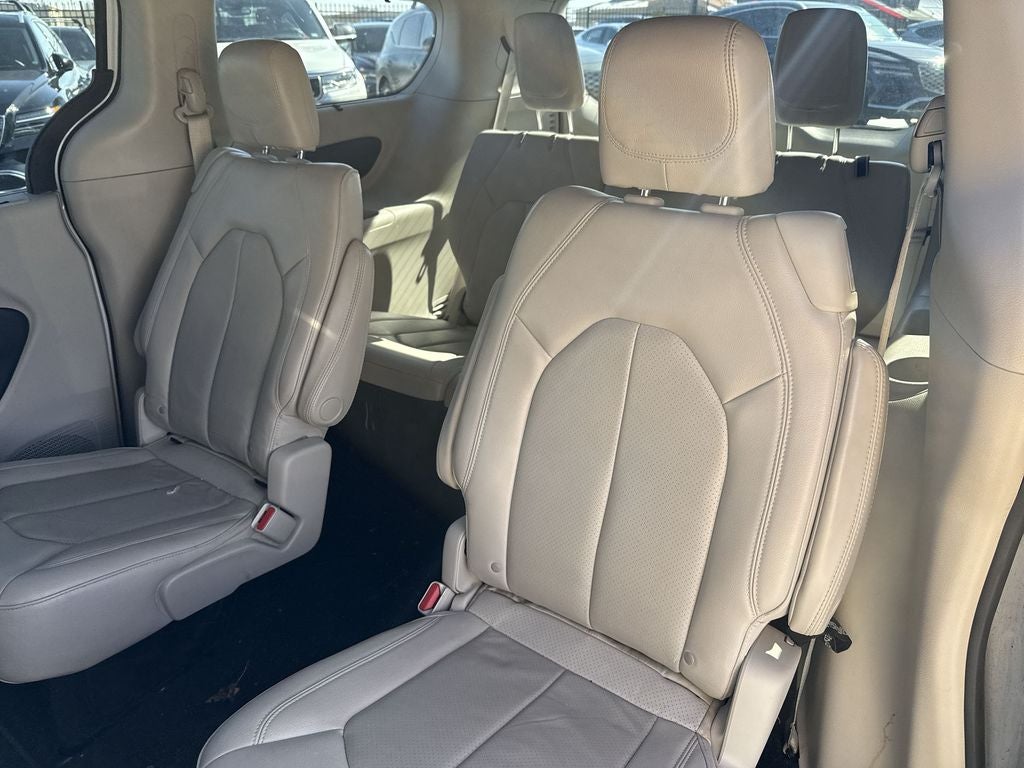 2021 Chrysler Pacifica Touring L