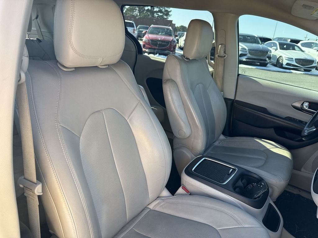 2021 Chrysler Pacifica Touring L