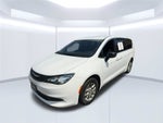 2025 Chrysler Voyager LX
